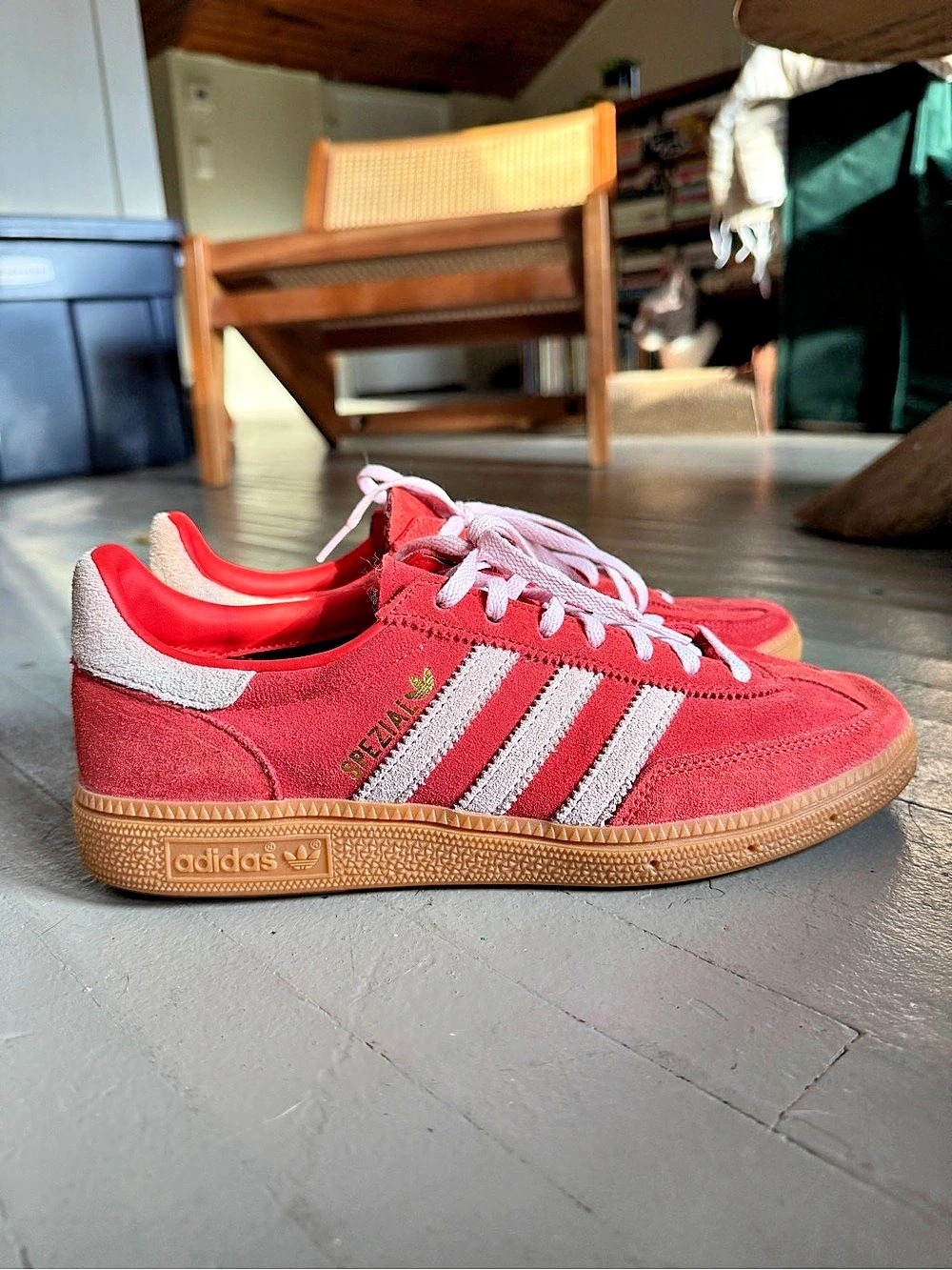 adidas Handball Spezial bright red and clear pink Sneakers